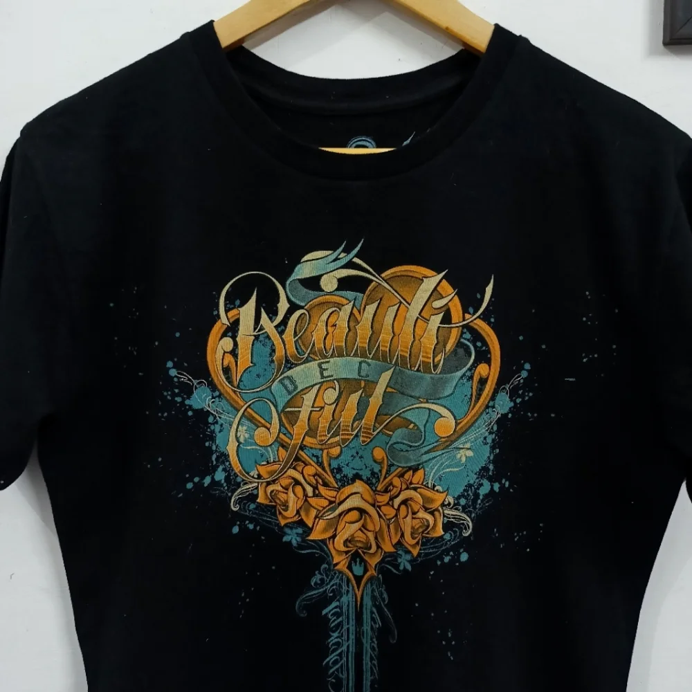 VINTAGE BEAUTIFUL GRAPHIC T-SHIRT FOR WOMEN'S - Picture 2 of 4